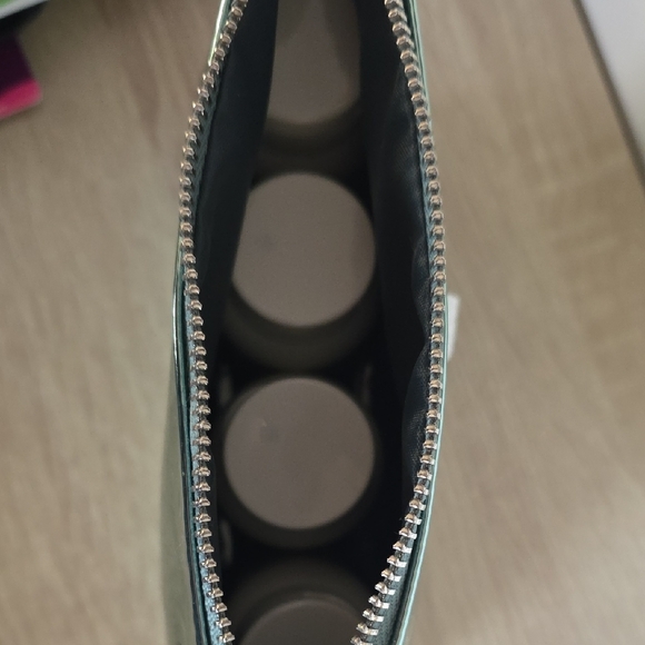 SAND + FOG Eucalyptus Mint Skincare Set with Metallic Bag NEW - Picture 2 of 2